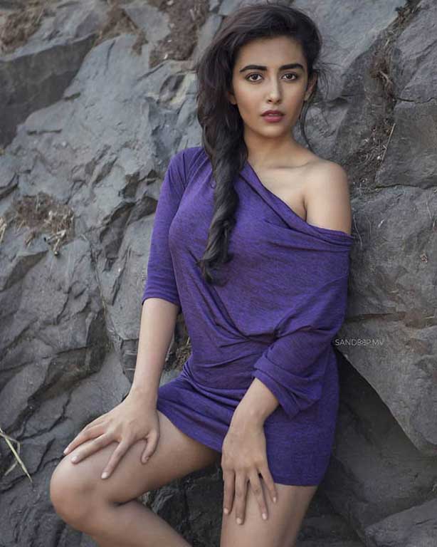 Models escort Faridabad